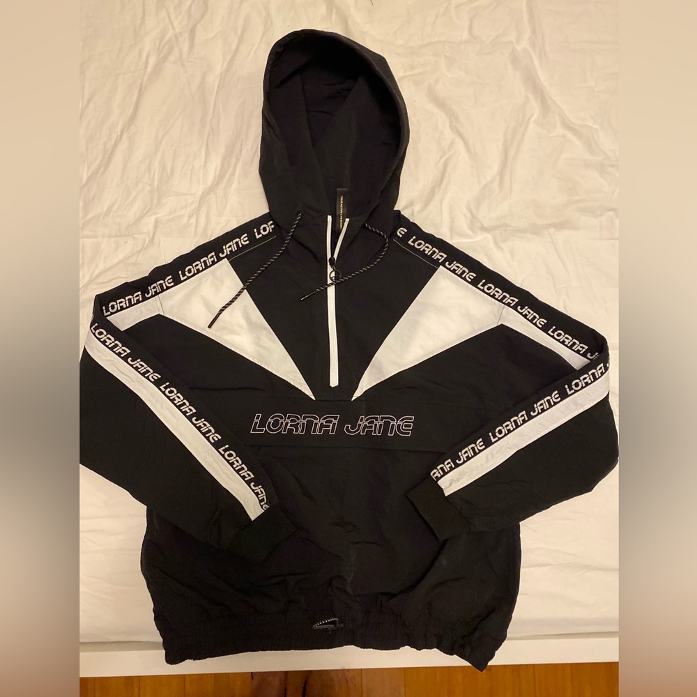 Hooded jacket - Picture 3 of 3